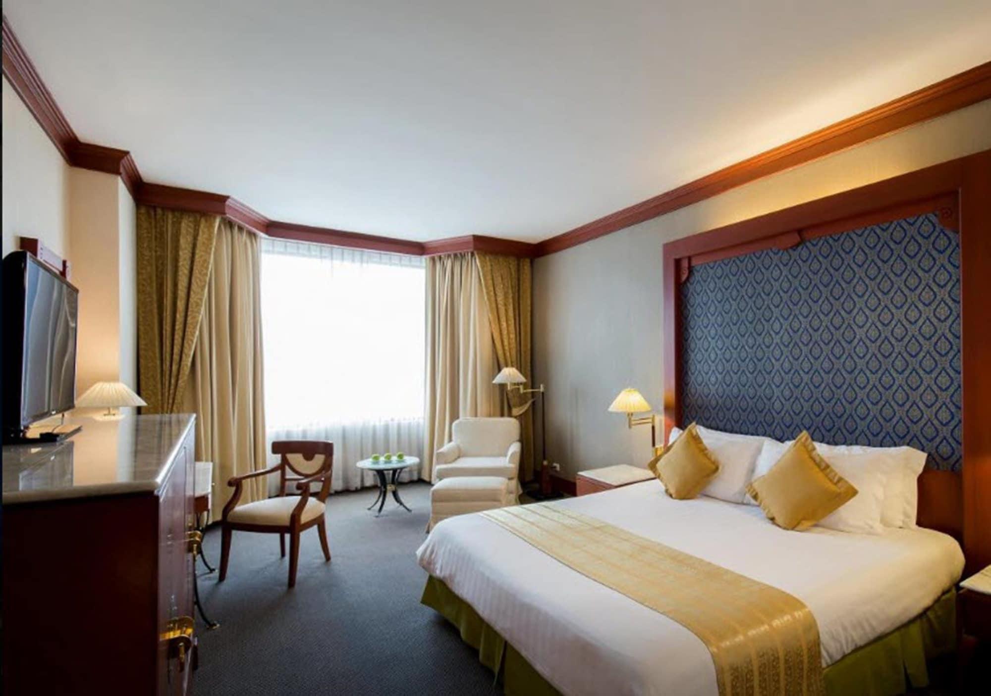 Ramada By Wyndham Bangkok Chaophya Park Hotel Exterior foto