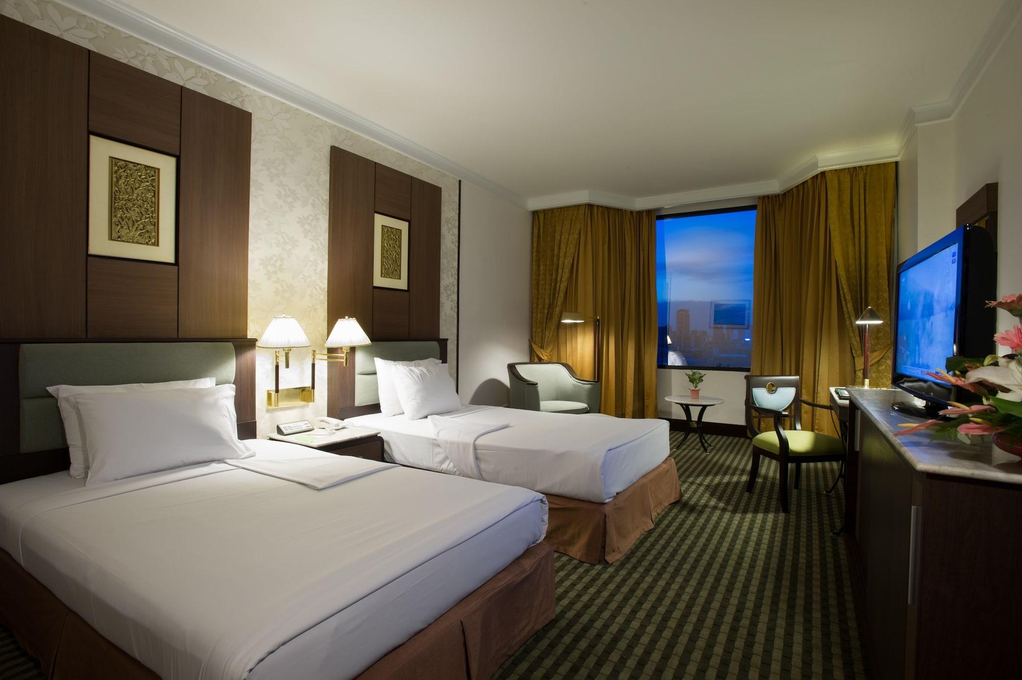 Ramada By Wyndham Bangkok Chaophya Park Hotel Exterior foto