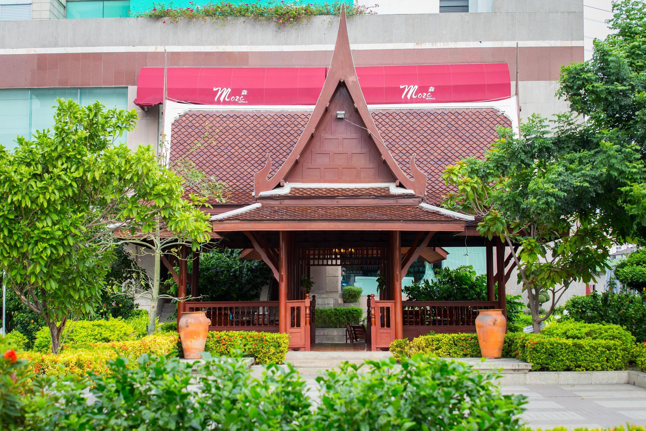 Ramada By Wyndham Bangkok Chaophya Park Hotel Exterior foto
